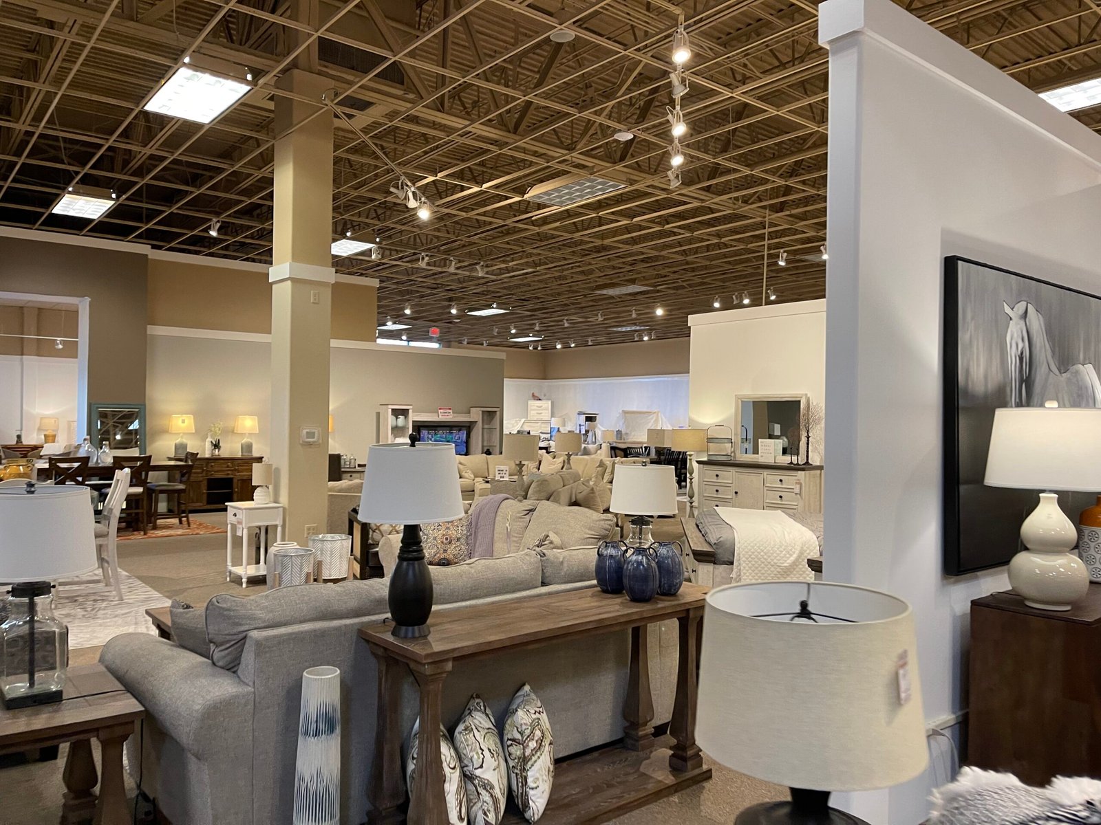 Paint Your Metal Building Like a Pro: Tips from Top-Rated Painters | A New Leaf Painting